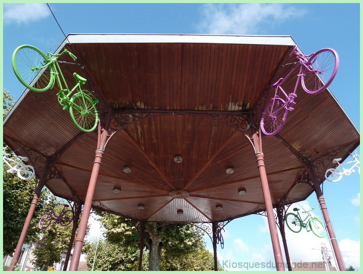 Saint-Pourçain kiosque 4