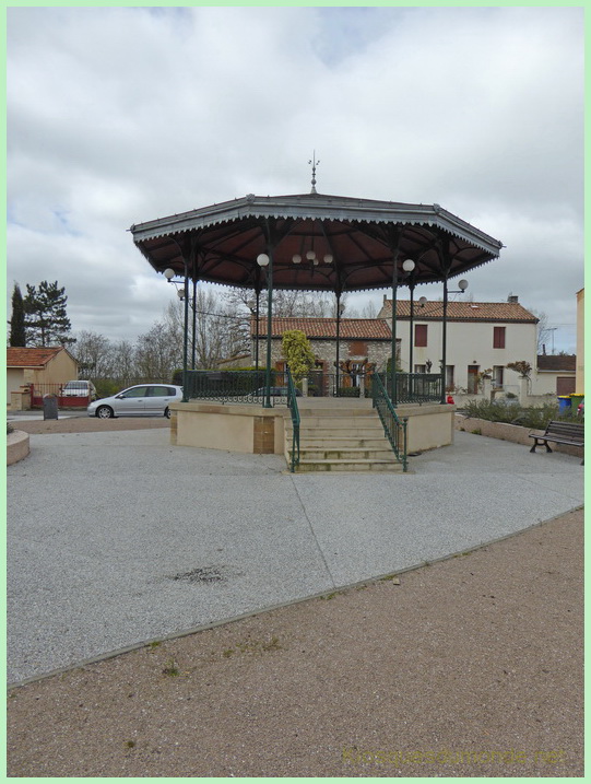 Cagnac-les-Mines kiosque 03