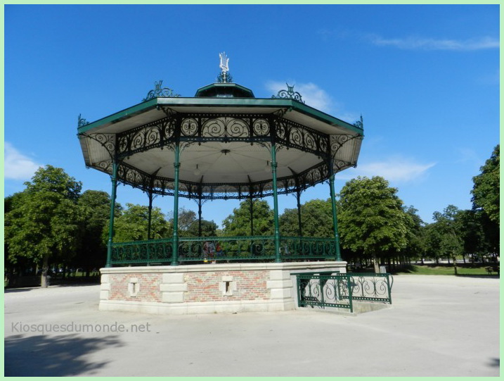 Châlons-en-Champagne kiosque 16