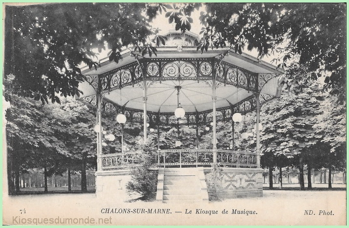 Châlons-en-Champagne kiosque 17