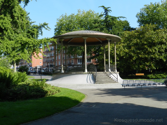 Le Havre (St-Roch) kiosque 01