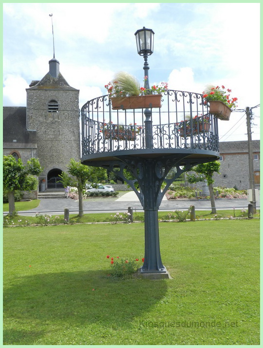 Saint-Aubin kiosque 04