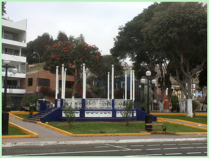 chorrillos-kiosque-01