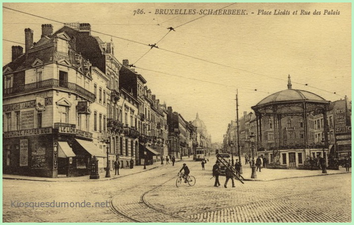 Schaerbeek (place) kiosque 01