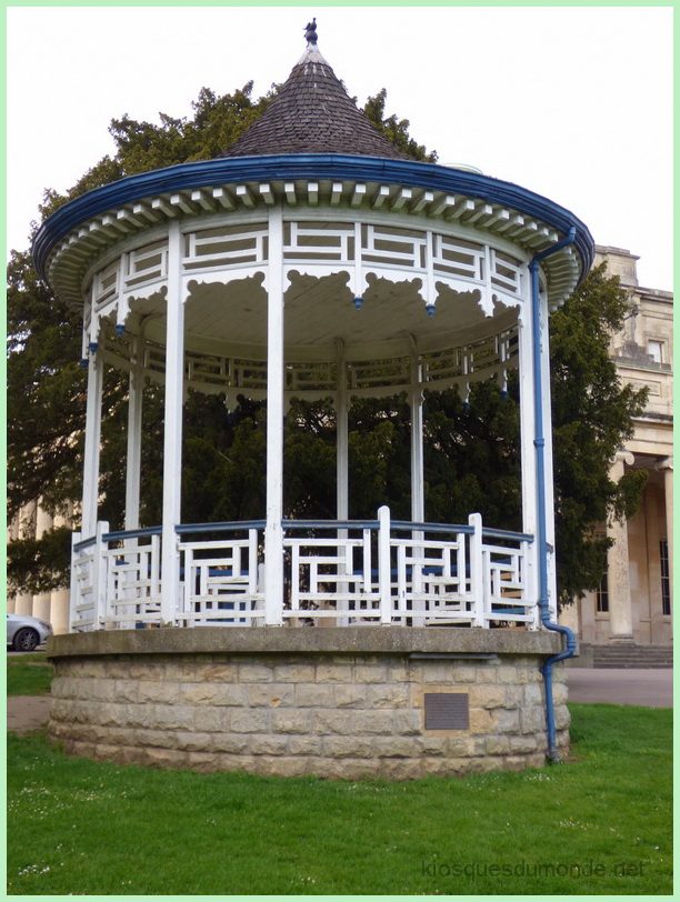 Cheltenham kiosque 06