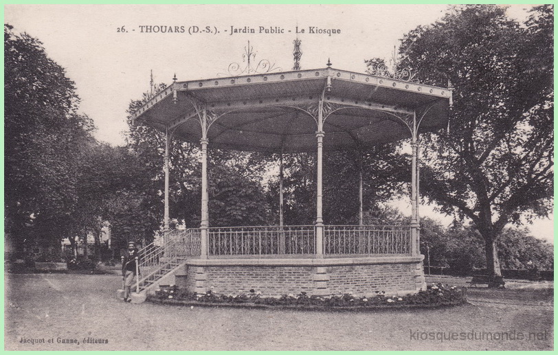 Thouars kiosque 01