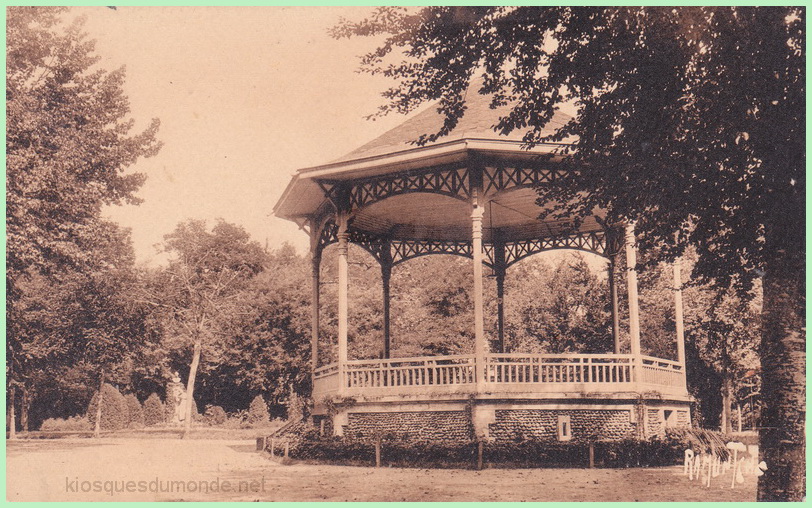 Mont-de-Marsan kiosque 07