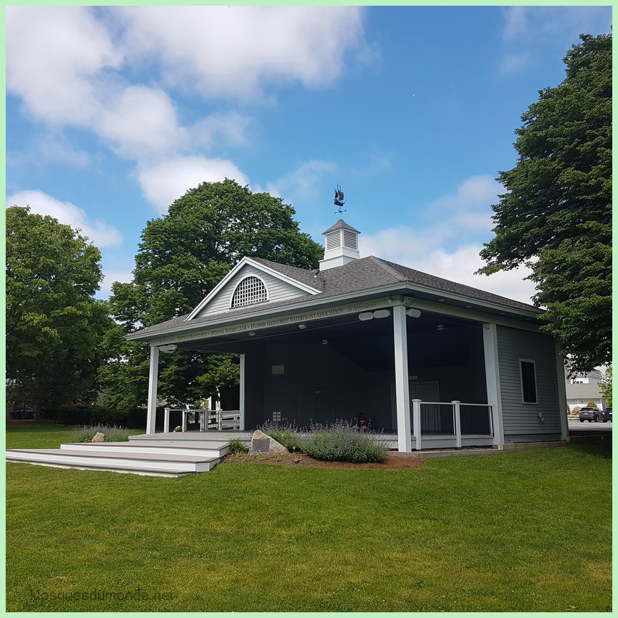 Hyannis (Barnstable) kiosque 01