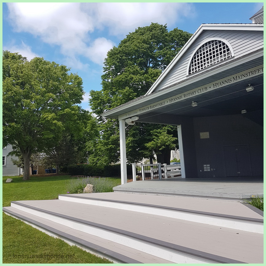 Hyannis (Barnstable) kiosque 03