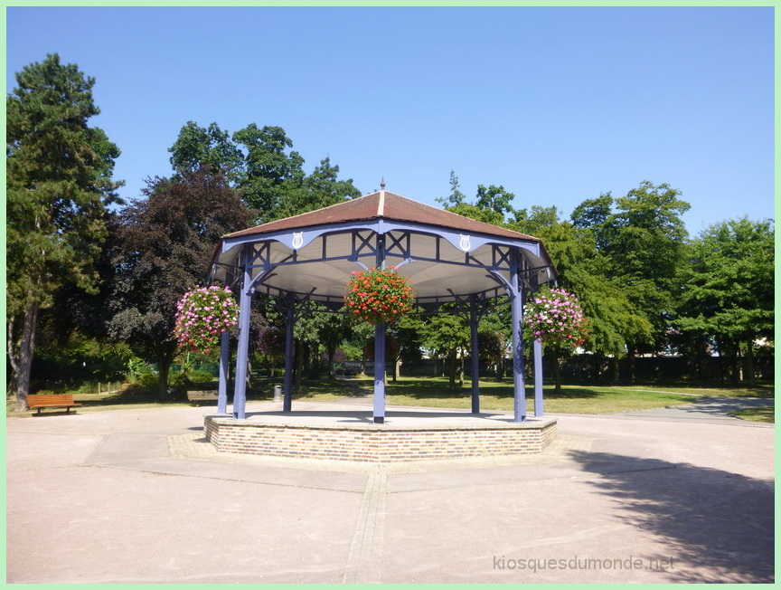 Saint-Etienne-du-Rouvray kiosque 02